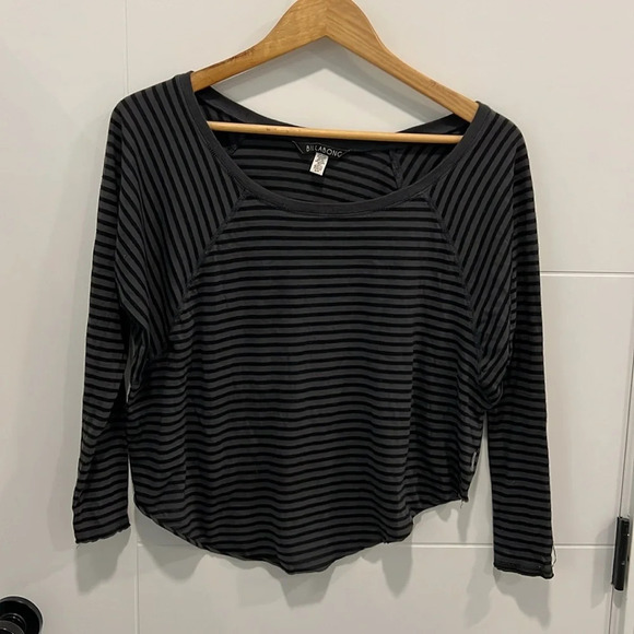 Billabong long sleeve short style shirt  size small - Picture 3 of 7